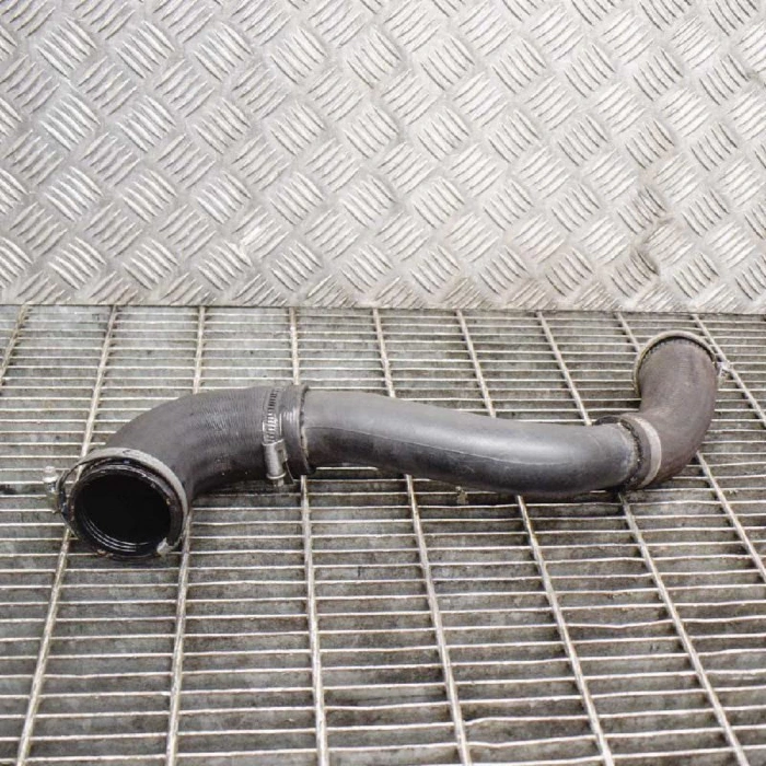 Turbo Hortumu Dırsek Ford Focus 2.0 Tdcı 11- (Oem No: Av61 6K863 Ae*)