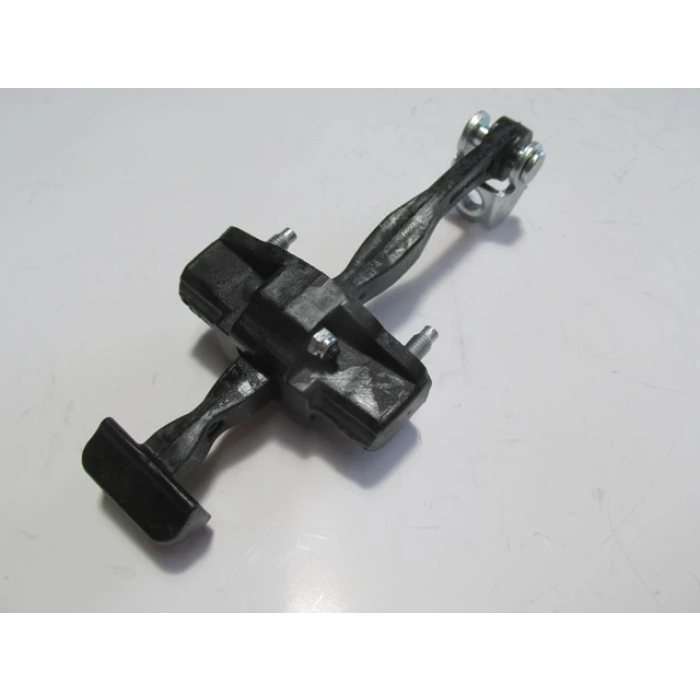 Ford Focus- Sd/Hb- 12/14; Ön Kapı Durdurucusu Sağ/Sol Aynı (Adet) (Kapı Gergisi) (Oem No: Bm51A23500Aa)