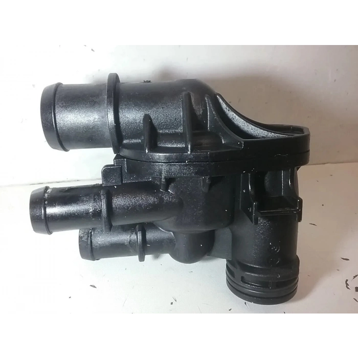 TERMOSTAT GÖVDESI FORD FOCUS 1.5 ECOBOOST 14- (Oem No: DS7G 9K478 DB)