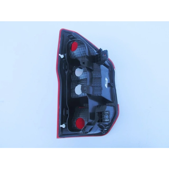 2018-2021 Ford Tourneo Courier Stop Lambası Sağ Kırmızı/Beyaz (Mars) (Oem No:Et7613404Af)