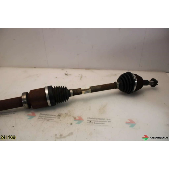 Aks Komple Ön Sağ Fv61 3B436 Aa Manuel Ford Connect 1.5 Dızel 13- (Oem No: Fv66 3B436 Ab)