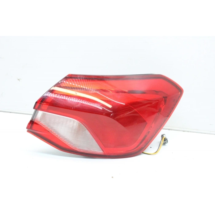 Stop Lambası Sağ Ford Focus Bm 18- (Oem No: Jx7B 13404 Cg)