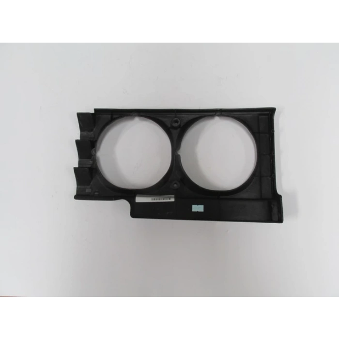 1990-1997 Mitsubishi Canter Fe304 Far Çerçevesi Sağ Siyah (Tyg) (Adet) (Oem No:Mb392826)