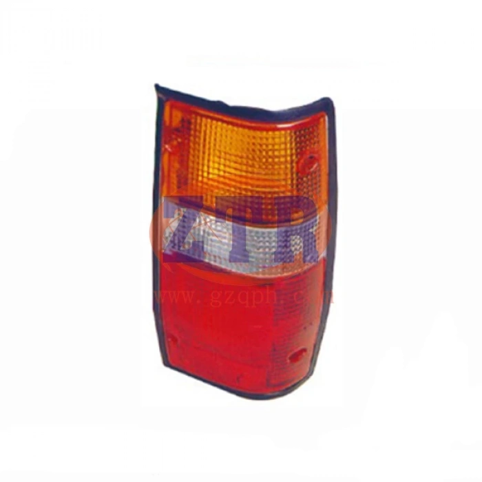 Stop Lambası L200  90-98 Siyah Sol (Oem No: Mb527101)