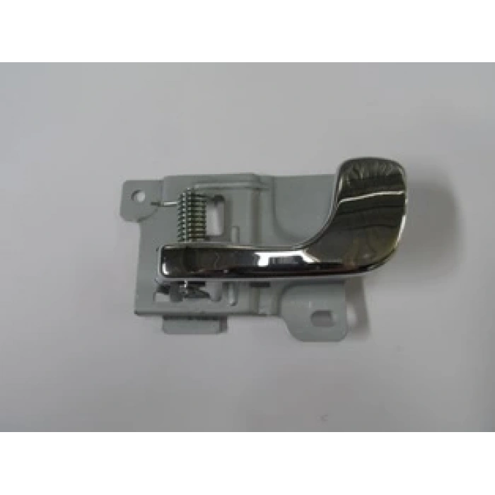 1992-1997 Mitsubishi Pajero Ön Kapı İç Açma Kolu Sol Siyah (Elceği Nikelajlı)  (Adet) (Oem No:Mb669169)