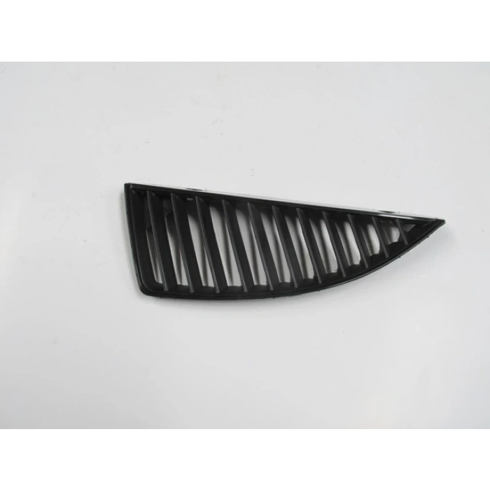 Mıtsubıshı Lancer- 04/06; Ön Panjur Sol Siyah (Fpı) (Oem No: Mn161115)