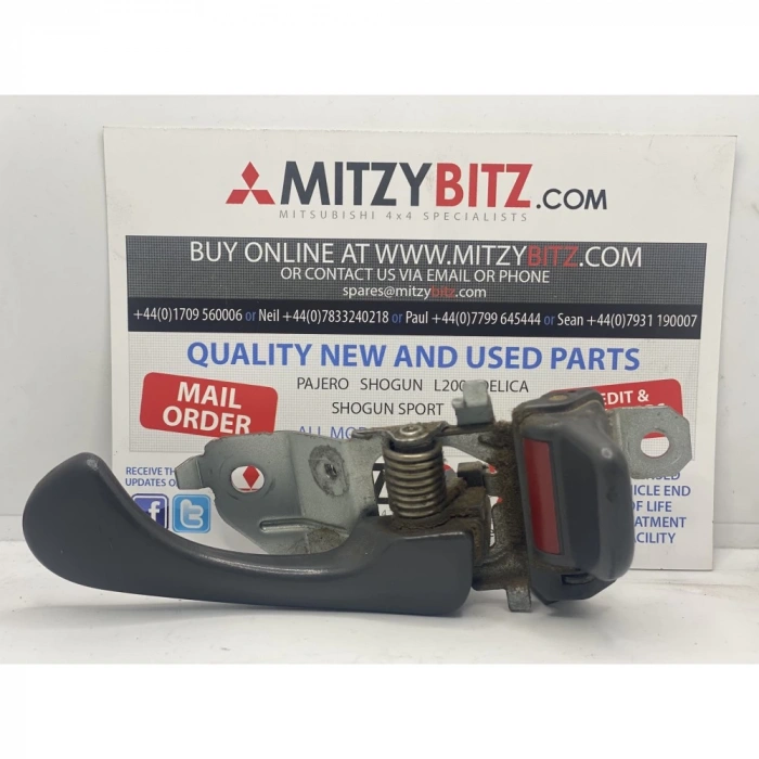 Kapı Kolu L200 00-06 İç Sol (Oem No: Mr732142)