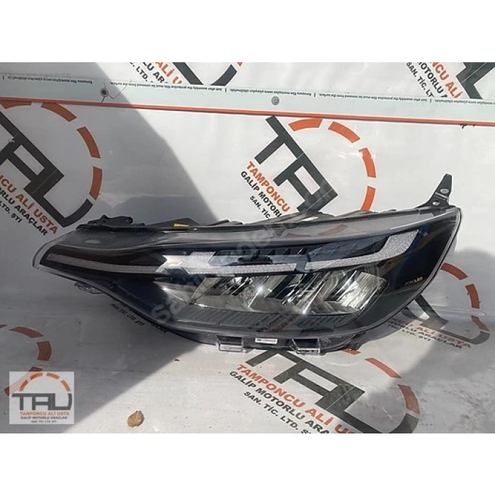 Ön Far Sol Ford Transıt Custom V710 Bm 23- (Oem No: Pz31 13E015 Cb)