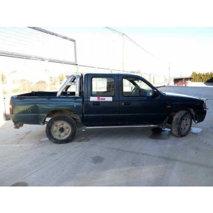 Çamurluk B2500 04-06 Delikli Ön Sağ (Oem No: Uh81-52-111A)