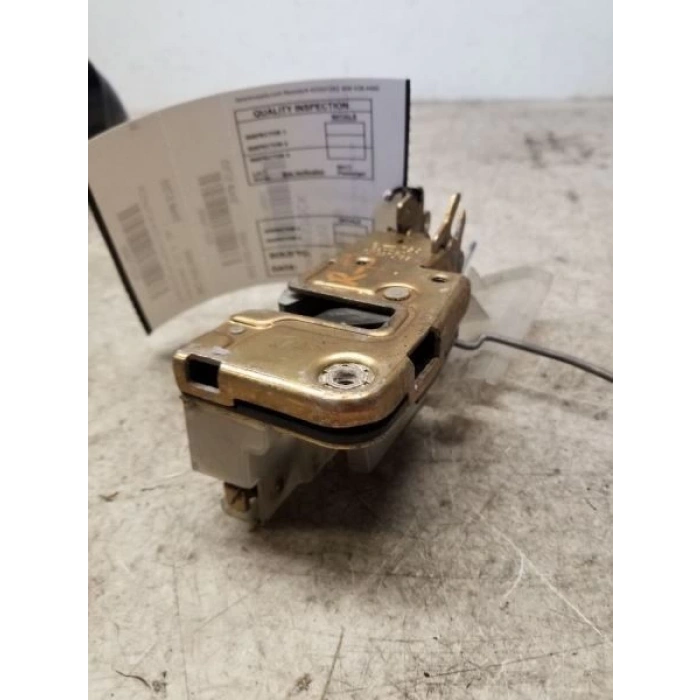 Kapı Kilit Mekanizması Ön Sağ Transporter T4None (Oem No: Vw-701837016E)