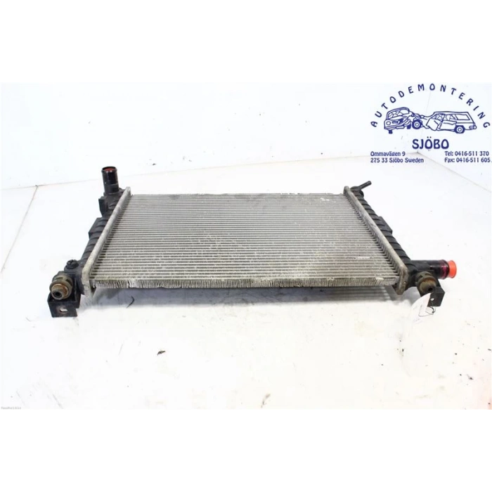 Su Radyatörü Benzınlı (Klima Lı) +Ac Ford Fıesta 1,4/1,6 Benz 95-02 (Oem No: Xs6H 8005 Ga)