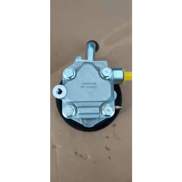 Direksiyon Pompası L 200 4 X2 4X4    2015-20 (Oem No:4450A238)