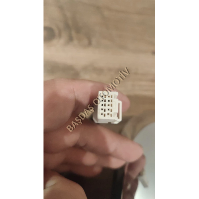 Ayna Dikiz Hilux 15 Revo Elektrikli Sinyalli  Sol (Oem No:879400Ke31)