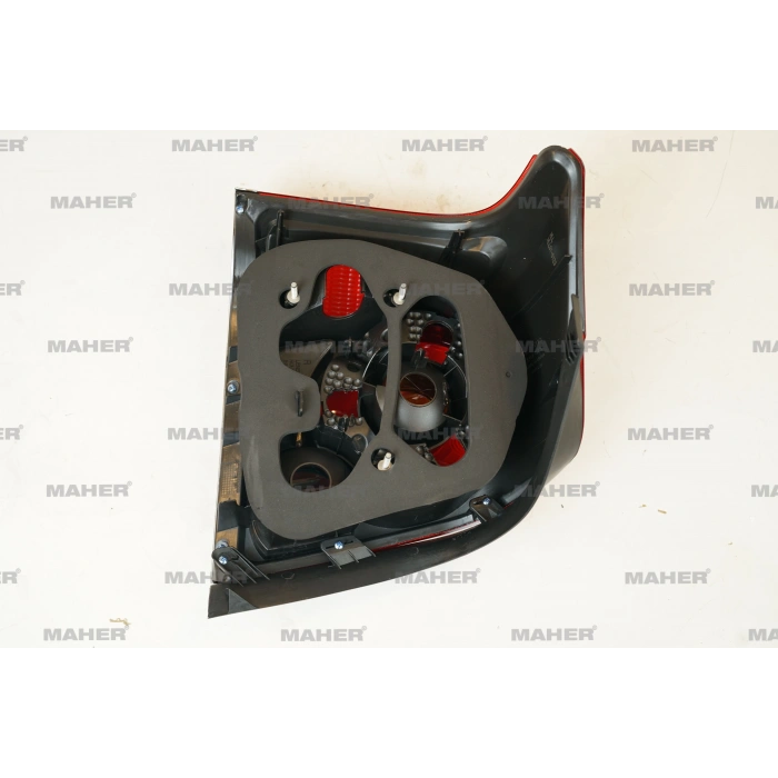 Stop Lambası Avensıs 2003-2005 Sağ (Oem No:8155105140)