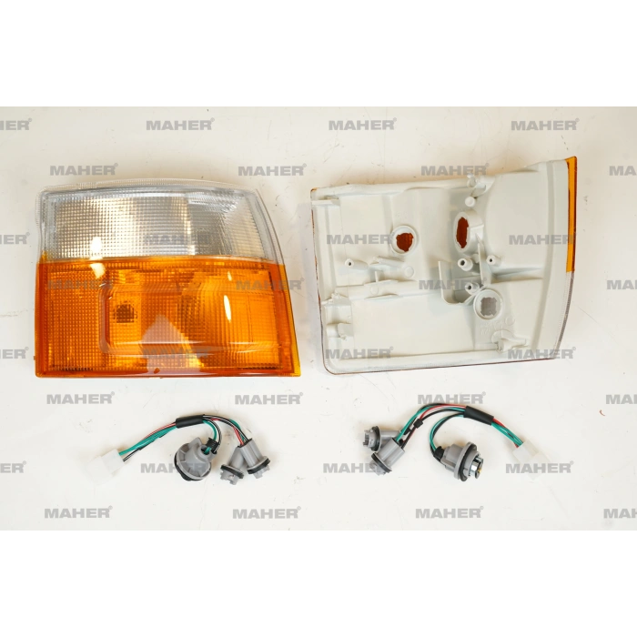 Sinyal Lambası Hiace 89-1998 Sağ (Oem No:8151095J16)