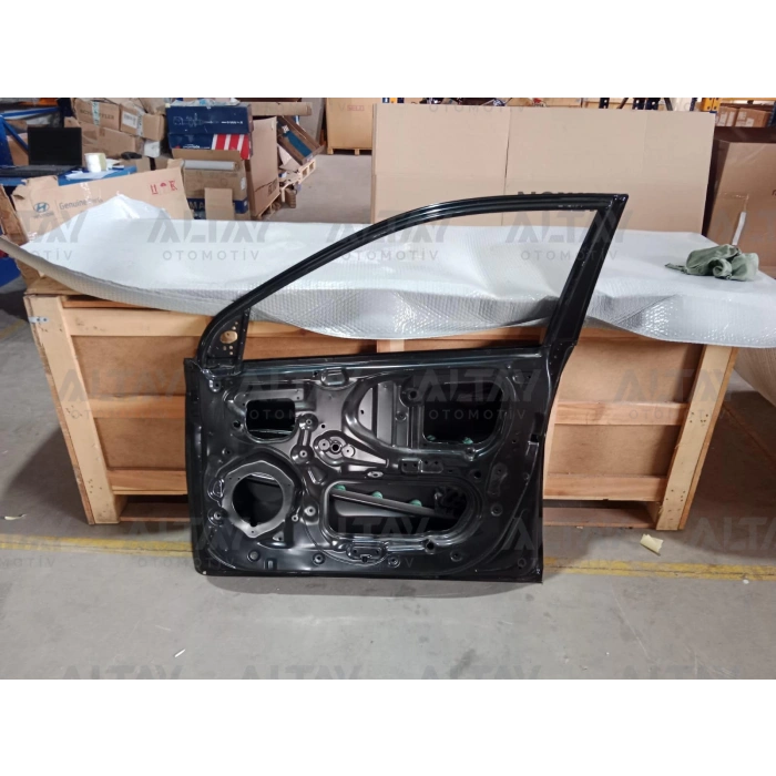 Kapı I-2020 Ön 2015-2018 (Style-Jump - Delıksız) Sağ (Hasarlı) (Oem No:76004C8000)