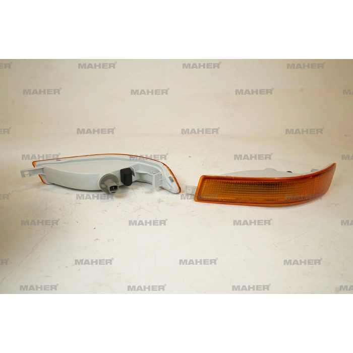 Sinyal Lambası Tampon Corolla  1993-1998 Duylu Sol (Oem No:8152012520)