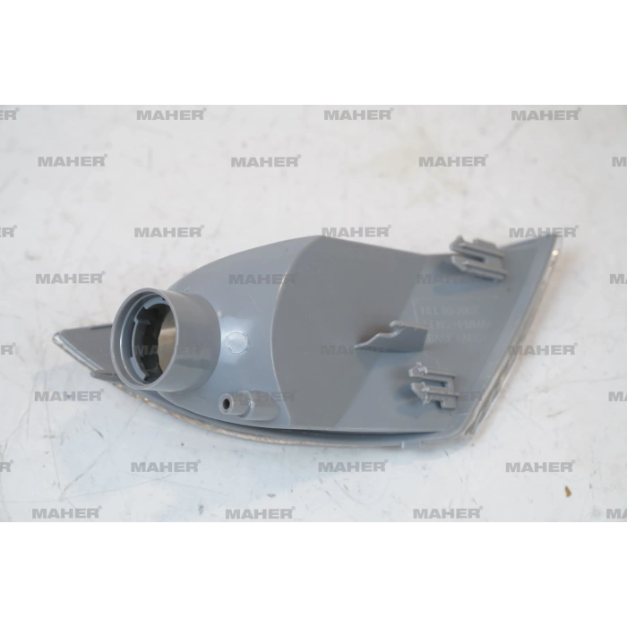 Sinyal Lambası Carisma  1996-2000 Sağ (Oem No:Mb952158)