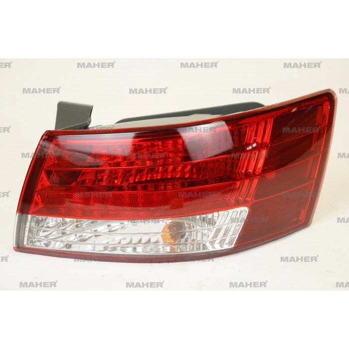 Sonata Stop Lambası 2005 Sonrası Sağ Dış (Oem No:924023K010)