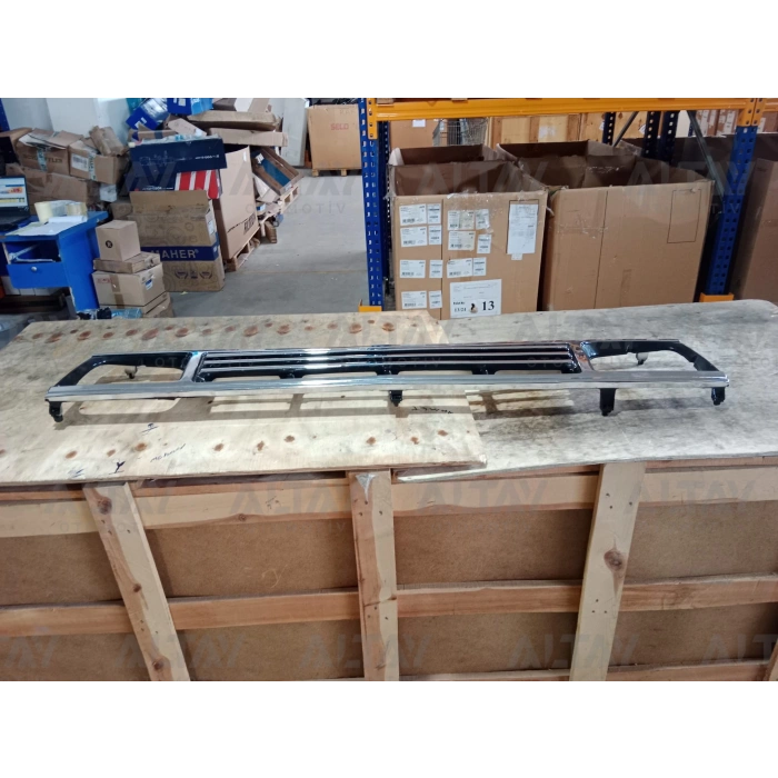 Panjur L200  1990-1997 Krom (Hasarlı) (Oem No:Mb527062)