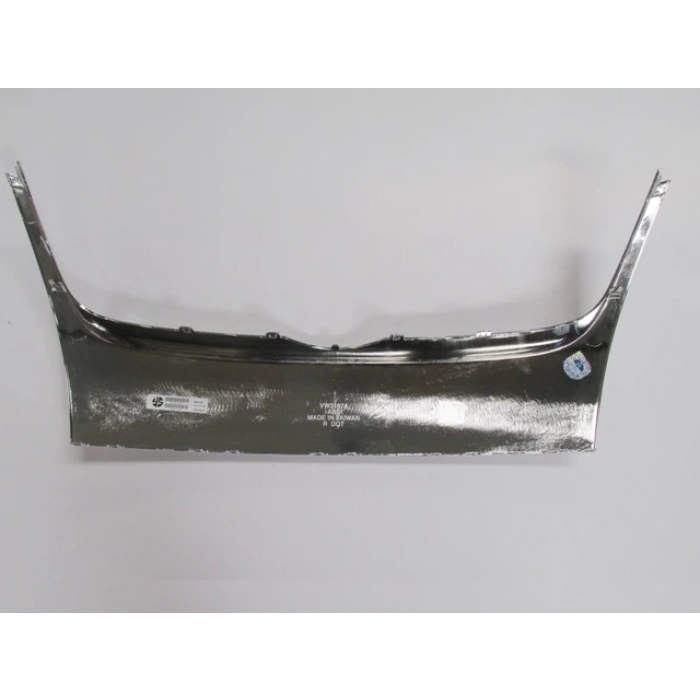 Volkswagen Jetta- 5- 2006-2010  Ön Panjur Üst Kaplaması Nikelajlı (Oem No:1K5853761A2Zz)