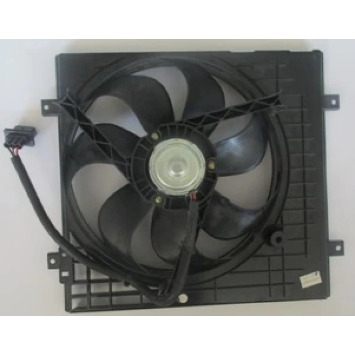 Volkswagen Golf- 4- 1998-2004  Radyatör Fan Davlumbazı Komple (7 Kanatlı)