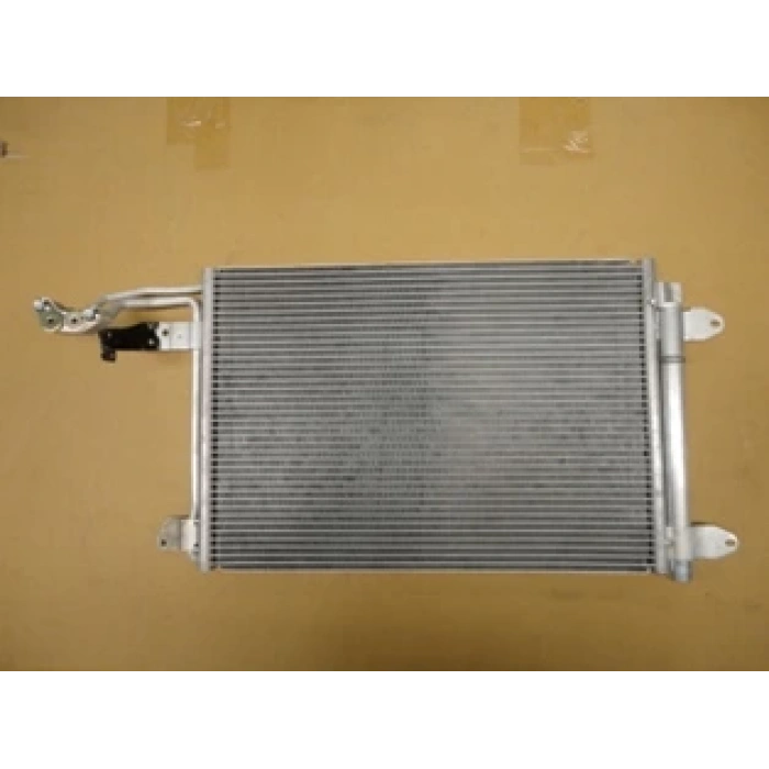 Volkswagen Golf- 5- 2004-2009  Klima Radyatörü Alüminyum (Tüplü) (565X402X16) (Oem No:1K0820411H)