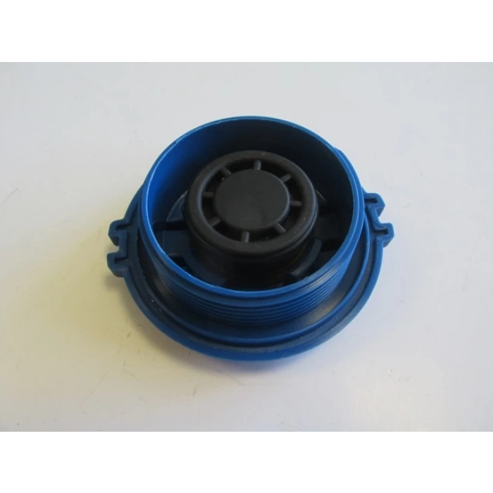 Volkswagen Passat- B7- 2011-2014  Radyatör Yedek Su Depo Kapağı (Mavi) (Oem No:3B0121321)