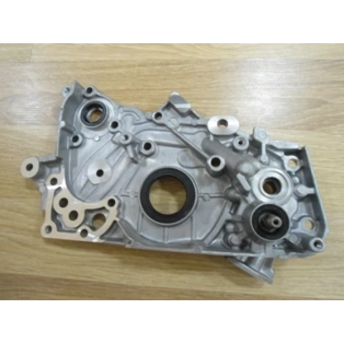 Mitsubishi Galant- 88- 1991  Yağ Pompası (4G63) 2.0Cc (Ysk) (Oem No:Md041043)
