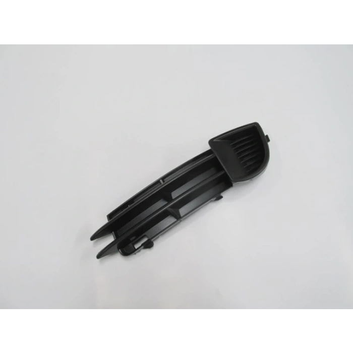 audi  a3  2005-2008  sis lamba kapağı sol sis delıksız sıyah (tw) Oem No (8P4807681A)