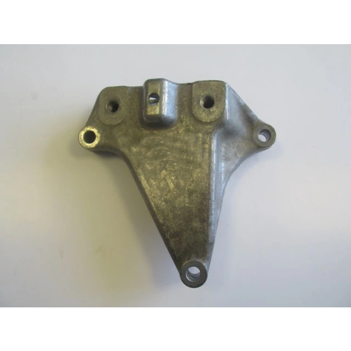 Audi  A3  2009-2012  Şanzıman Bağlantı Kulağı (7 İleri Dsg) (Oem No:1K0199117Bq)