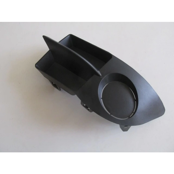 Renault Clio- 2- Sd/Hb- 2006-2008  Sis Lamba Kapağı Sol Sis Deliksiz (Oem No:7702295497)