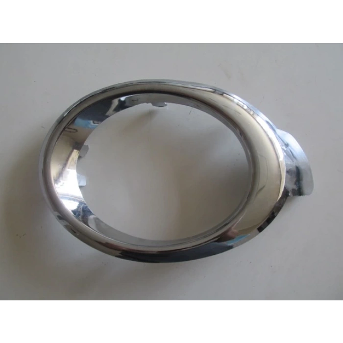 Peugeot Partner- Tepee- 2010-2018  Sis Lamba Çerçevesi Sol Nikelajlı (Oem No:1608323880)