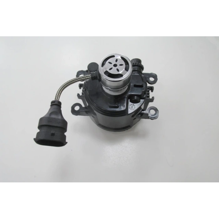 Citroen  C5  2001-2005  Sis Lambası Sağ/Sol Aynı (Adet) Led Ampüllü (Oem No:8200074008)