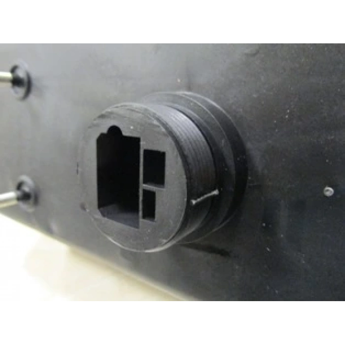 Iveco Daıly- 1990-1998  Stop Lambası Sol Kırmızı/Beyaz (Soketi Orjinal Tip Değil) (Famella) (Oem No:4808773)