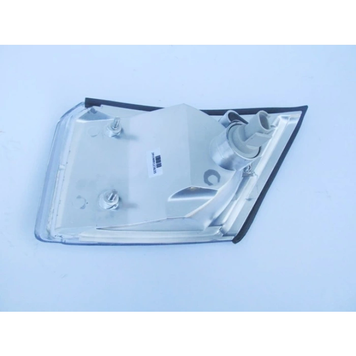 Iveco Daıly- 1999-2007  Ön Sinyal Sağ Beyaz Duylu (Mars) (Oem No:504104467)