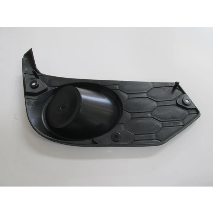 Iveco Daıly- 2014-2019  Sis Lamba Kapağı Sol Sis Deliksiz (İtalya) (Oem No:5801562216)