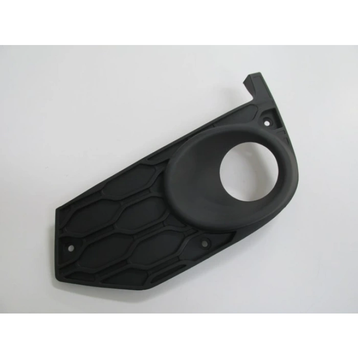 Iveco Daıly- 2014-2019  Sis Lamba Kapağı Sol Sis Delikli (İtalya) (Oem No:5801529859)