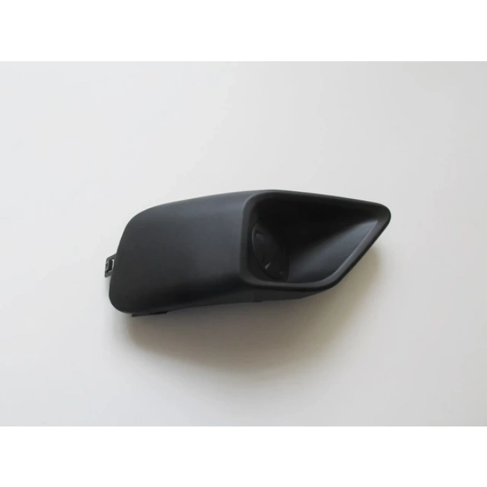 Fiat Pratico- 2015-2022  Sis Lamba Kapağı Sağ Sis Deliksiz (Oem No:735615287)