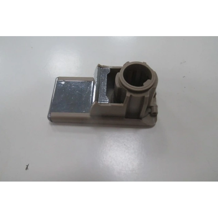 Mercedes E Class- E Class- 2010-2012  Torpido Mandalı Bej