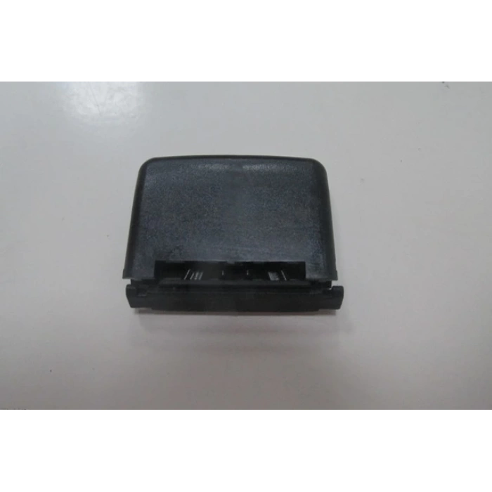 Mercedes B Class- B Class- 2005-2011  Havalandırma Izgarası Yön Düğmesi