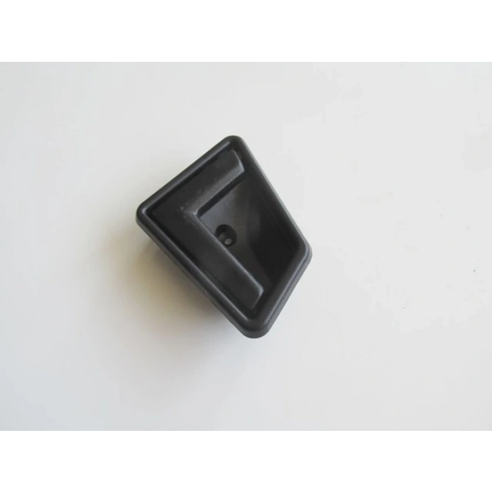 Suzuki Vitara- 88-1998 Ön Kapı İç Açma Kolu Sol Siyah 3/5Kapı (Oem No:8313056B01)