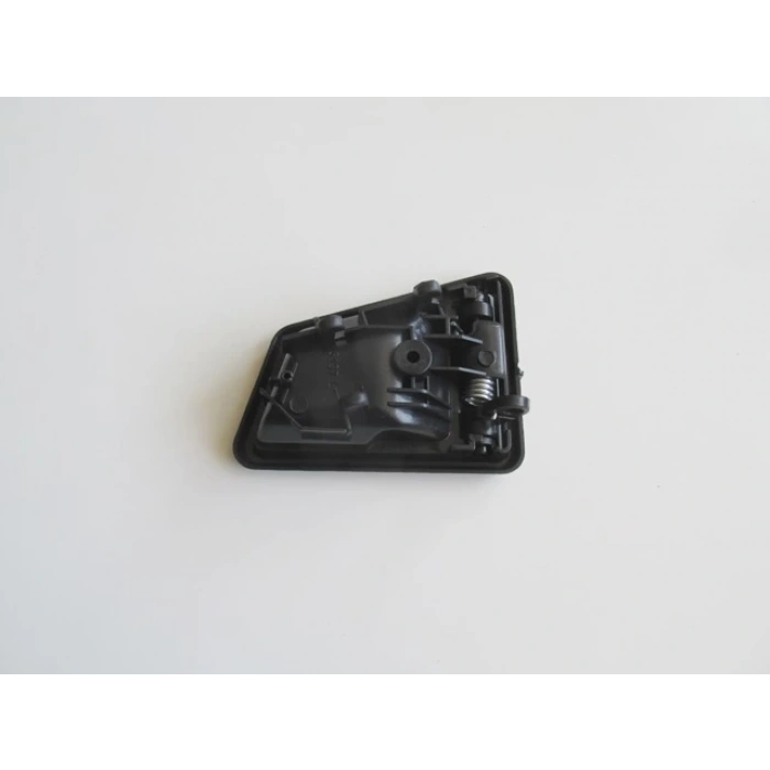 Suzuki Vitara- 88-1998 Ön Kapı İç Açma Kolu Sol Siyah 3/5Kapı (Oem No:8313056B01)