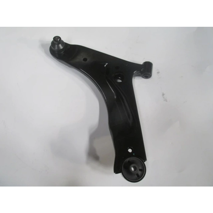 Hyundai  İ10    2008 2012  Ön Alt Tabla Sol (Burçlu/Rotilli)(Salıncak) (Sh) (Oem No:545000X000)