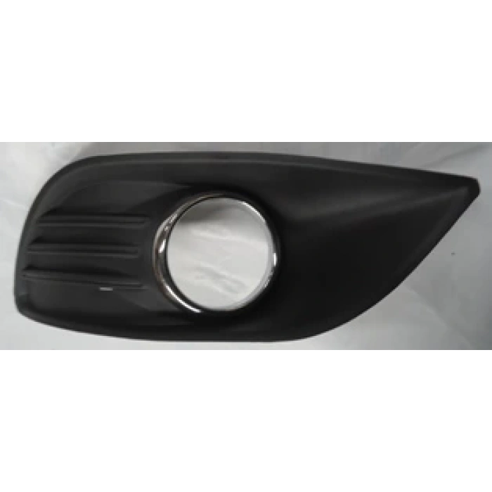 Ford Focus- Sd/Hb-  2008 2011  Sis Lamba Kapağı Sağ Sis Delikli Siyah (Sis Yuvası Nikelajlı) (Tw) (Oem No:1528560)