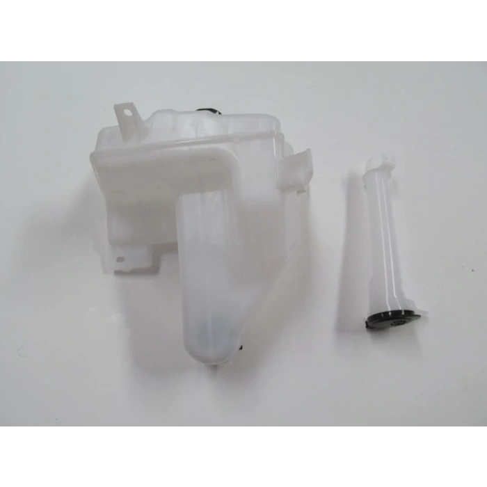 Toyota Corolla- Nde180- 2013-2016  Ön Cam Su Bidonu/Deposu Motorlu (Dizel/Benzinli) (Tw) (Oem No:2531502810)