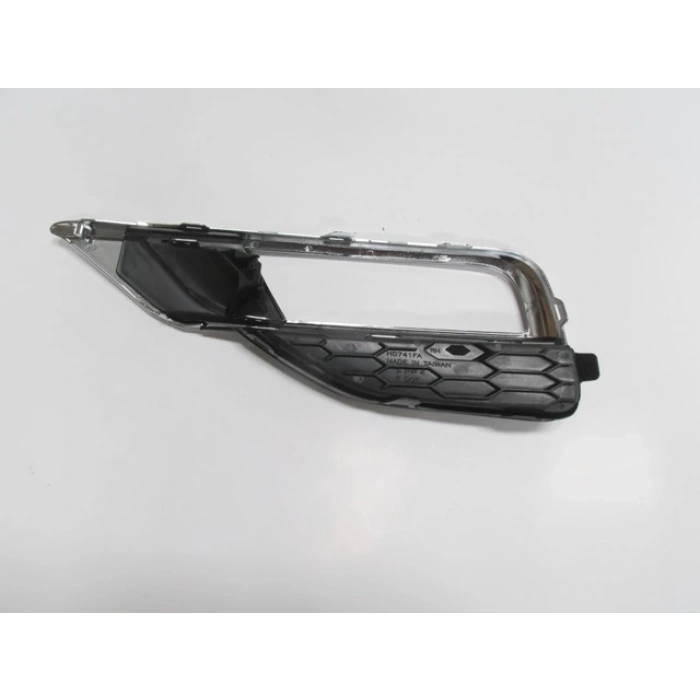Honda Crv- 2015-2018  Sis Lamba Kapağı Sağ Sis Delikli (Nikelaj Kaplamalı) (Tw) (Oem No:71103T1Wa00)