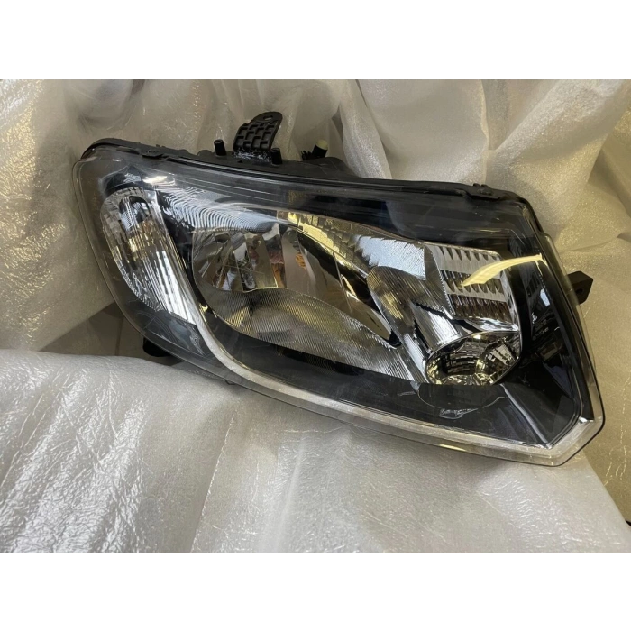 Renault Sandero Iı 2013- Far Sağ Manuel (Oem No:260105344R)