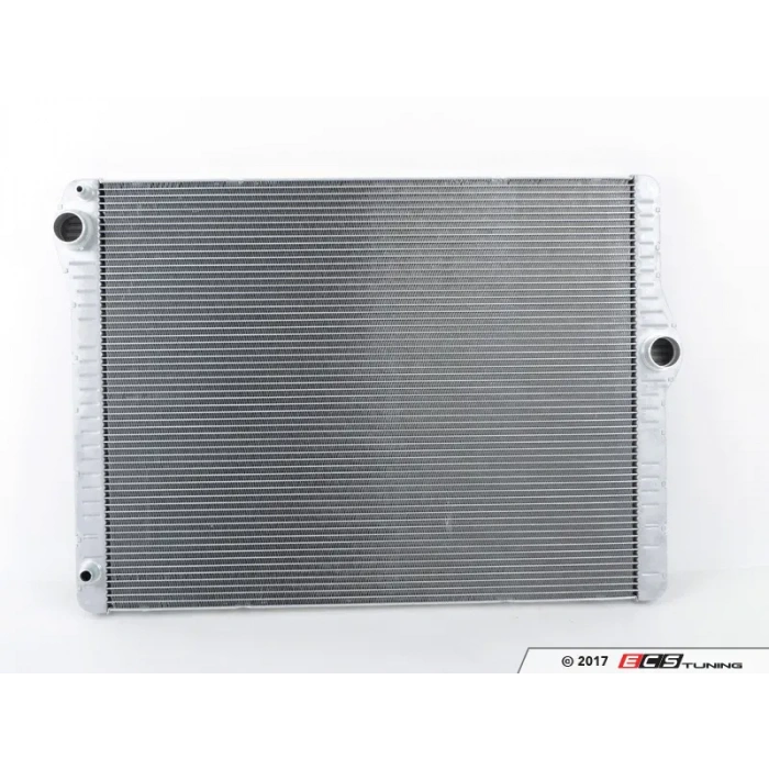 Bmw 5 Serisi-F11- X5 7 Serisi-7 Serisi N52-N53 2007-2017 Su Radyatörü 8Mk 376 777-304-60776 (Oem No:17118669005)