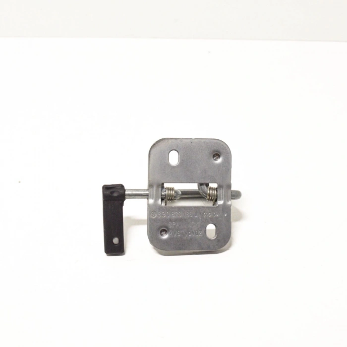 Vw Passat 2013- Kaput Kilidi Üst  (Oem No:3G0823186B)